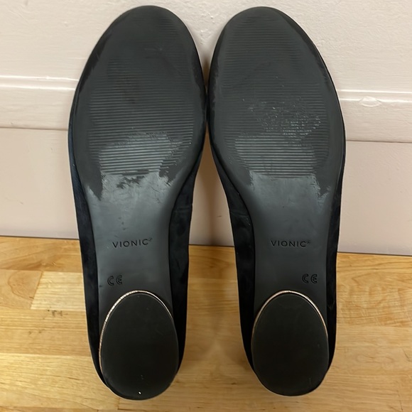 Vionic Hannah suede flats size 9.5 - Picture 9 of 12